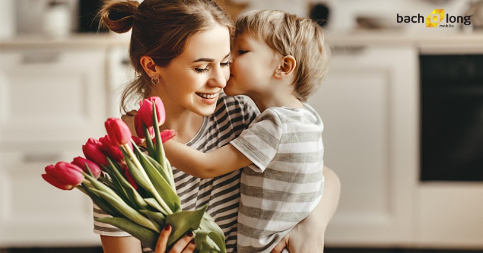 Tặng hoa tươi làm quà 8/3 cho mẹ
