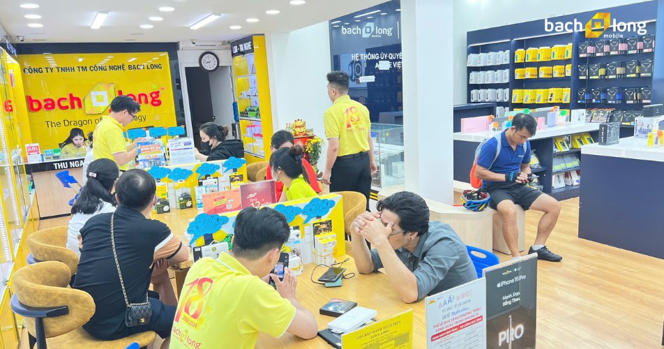Mua quà 8/3 cho mẹ chất lượng, giá tốt tại Bạch Long Mobile